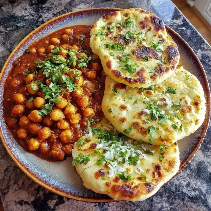 Paneer Chole Kulche
