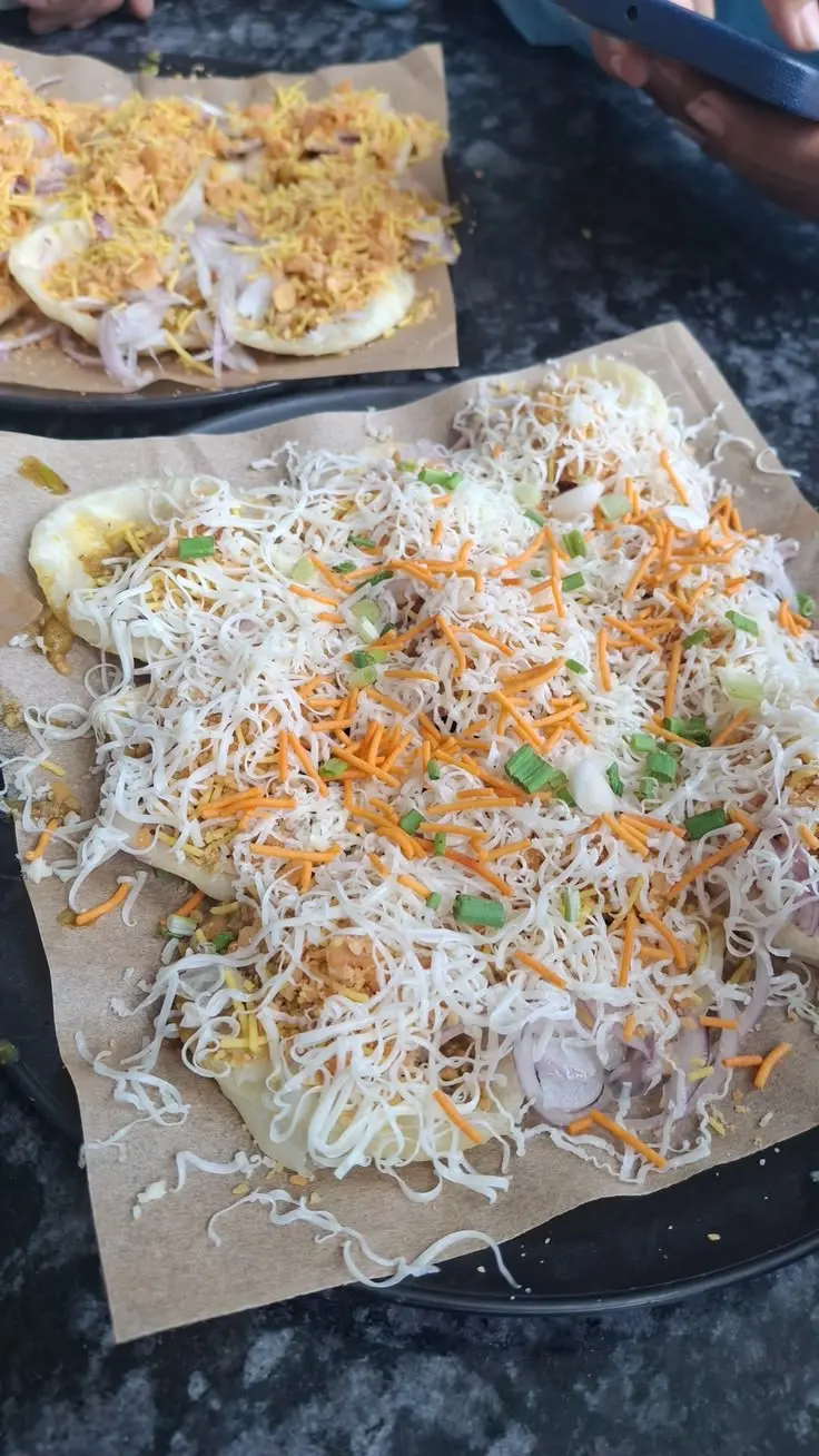 Cheese Aloo Puri (Large)