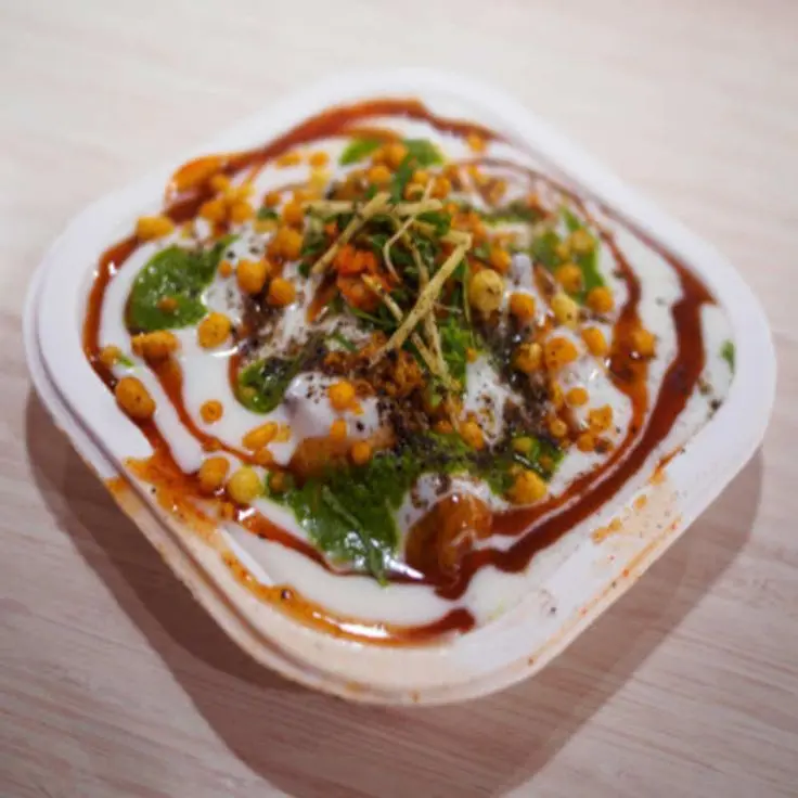 દહીં ચેવડો 1 ડિશ